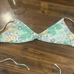 Skatie x Amber fillerup Haleiwa top